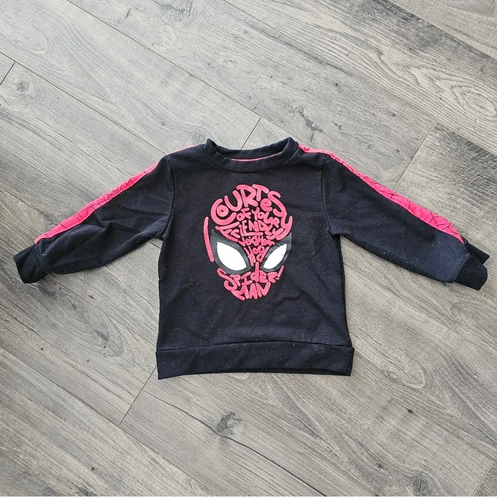 2T Black sweatsuit‎ featuring a red Spider-Man graphic Web Retro Avenger Heros